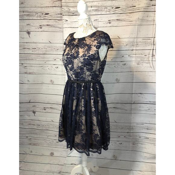 Jessica Howard navy lace dress short sleeved size 14 p - Picture 9 of 12